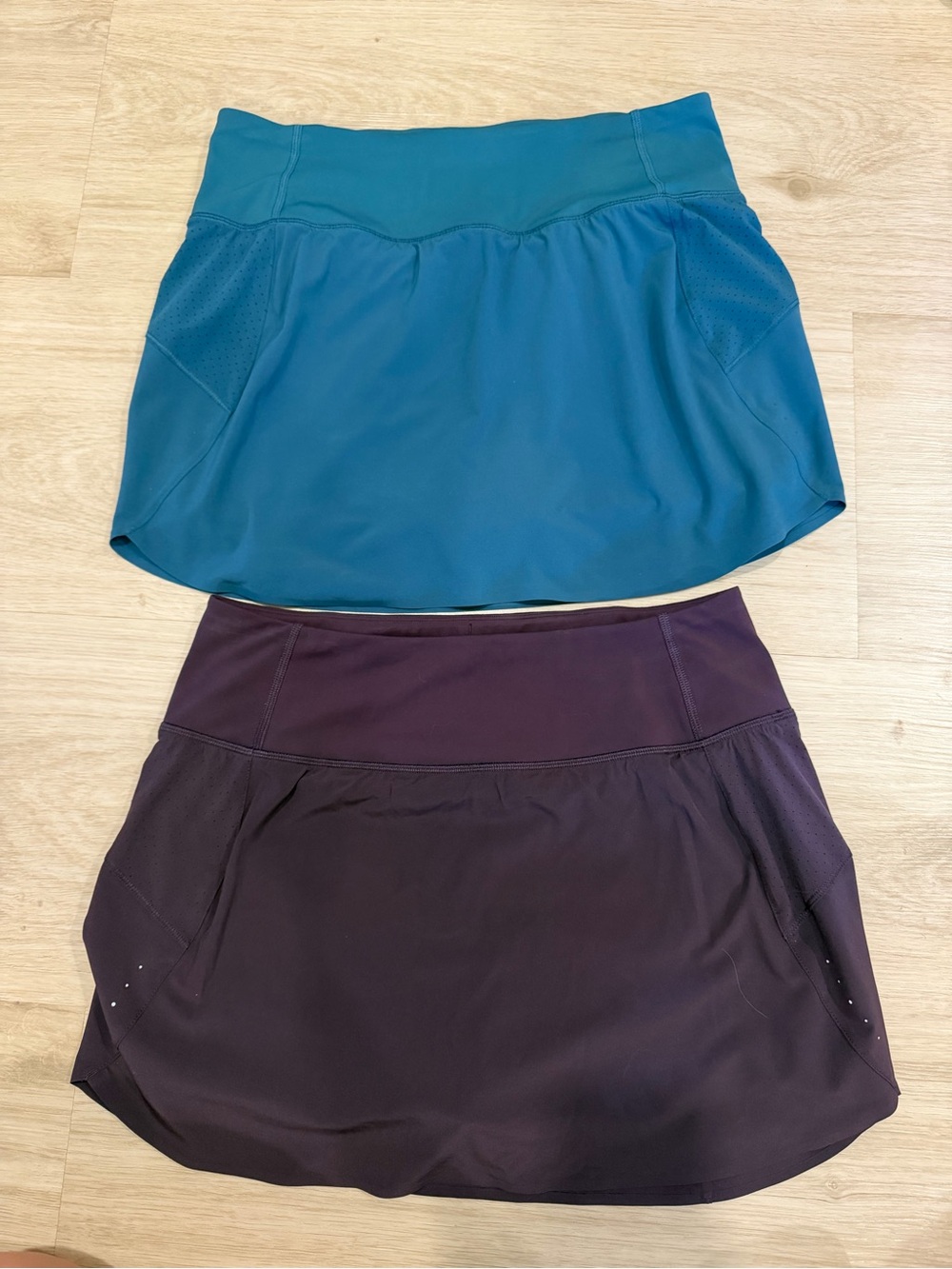 Athleta Run With It Skort Bundle Women’s Small Teal Purple